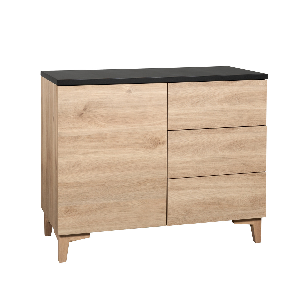 NIKLAS LEVEÄ LIPASTO OVIKAAPILLA JA LAATIKOILLA N2.3